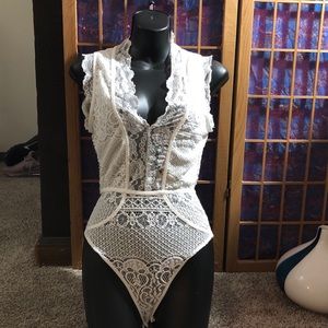 White lace Body suit small